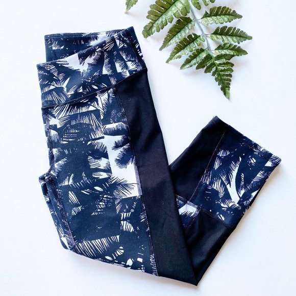 Fabletics Penzy Capri Legging XS - Picture 3 of 9